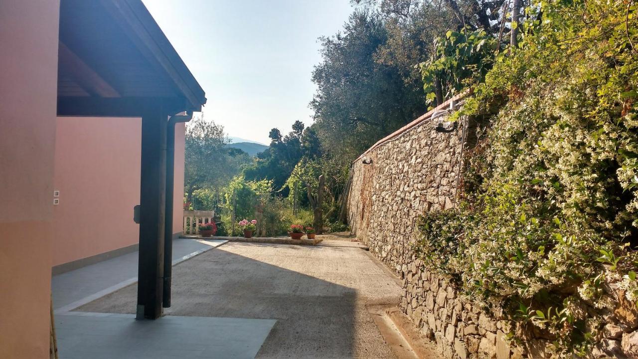 La Vie Est Belle Bed & Breakfast Finale Ligure Dış mekan fotoğraf