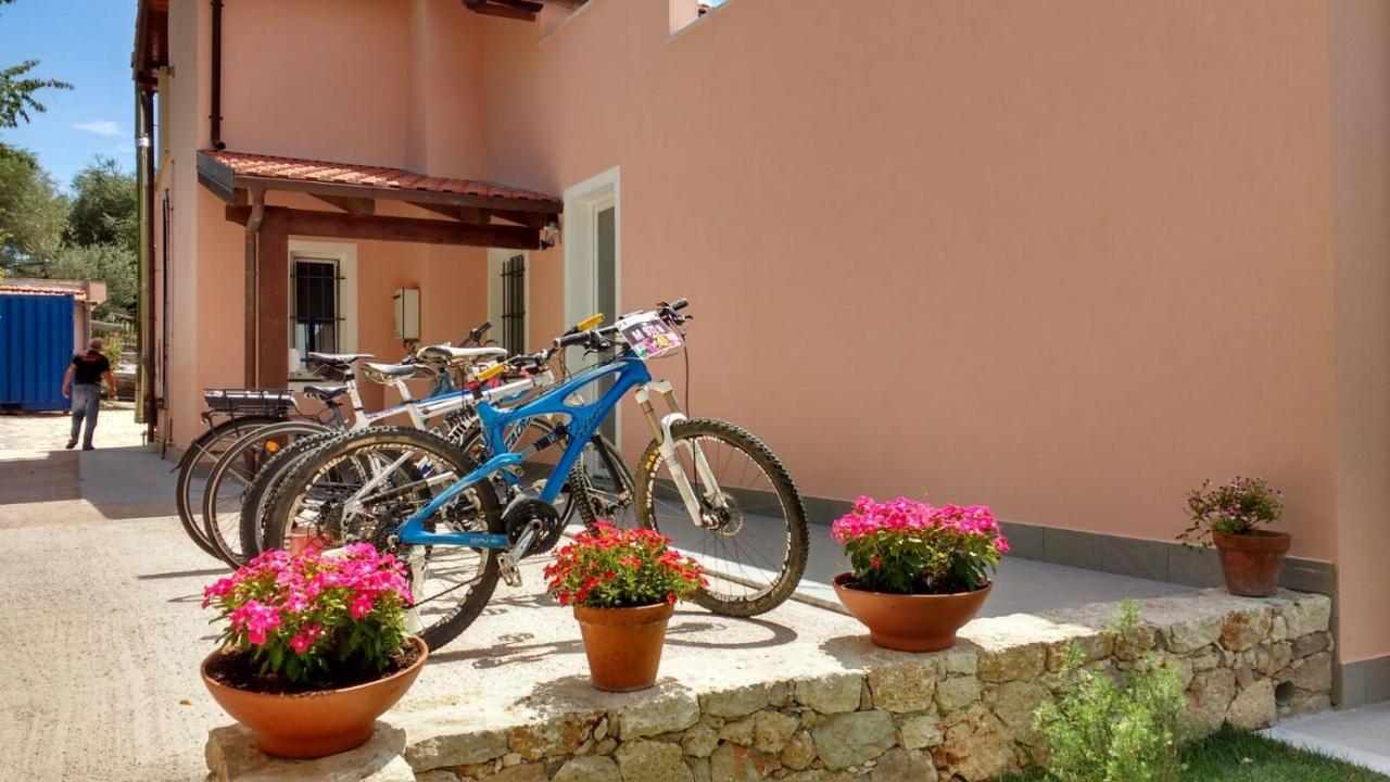 La Vie Est Belle Bed & Breakfast Finale Ligure Dış mekan fotoğraf